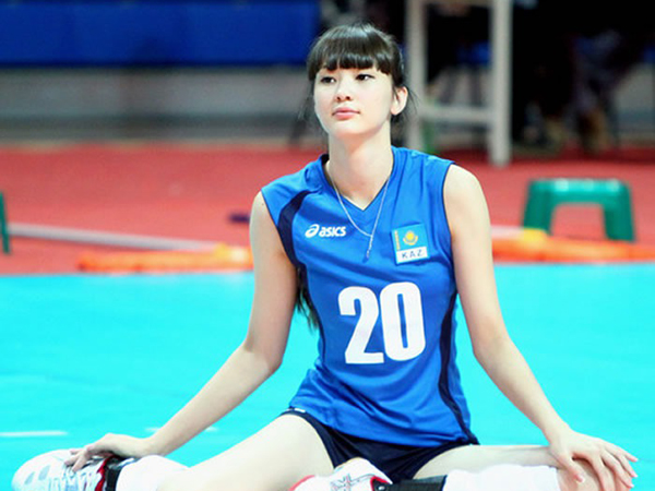 Terlalu Populer, Atlet Voli Kazakhstan Sabina Altynbekova Dijauhi Teman Setimnya?